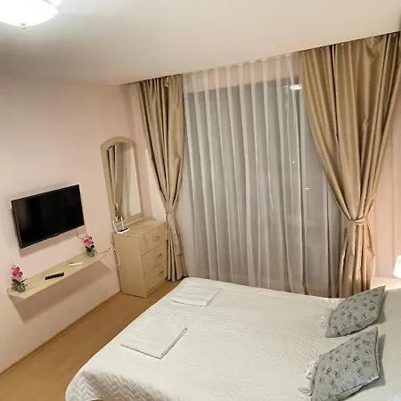 Private In Prestige Sands Apartment *